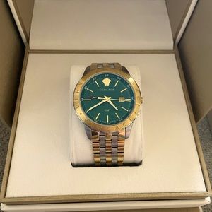 STUNNING Gold Versace Watch (Green Face)